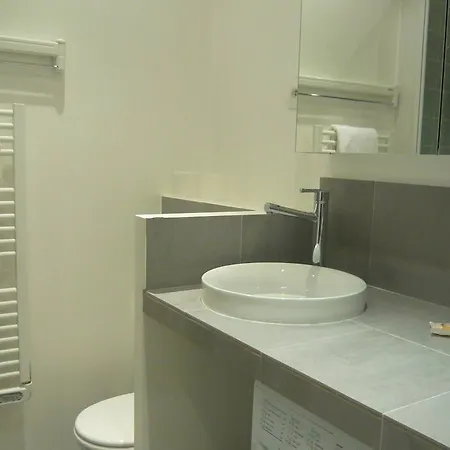 Apartment Parisian - Le Marais Studio